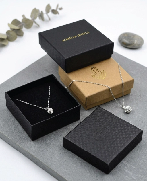 Custom Necklace Boxes